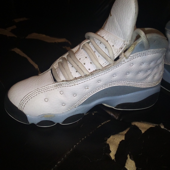 Kids Jordan 13 Flint Grey size 13c - Picture 4 of 9